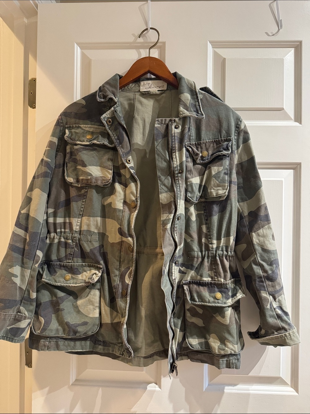 Women’s Camouflage Utility Jacket - Green Camo